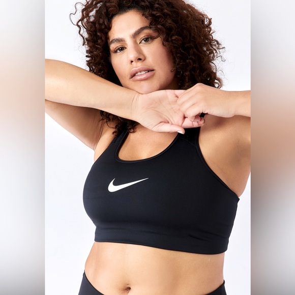 Nike Women’s Swoosh Sports Bra Plus Size - Picture 1 of 5